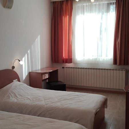 Ajax Boutique Apart Hotel София Екстериор снимка