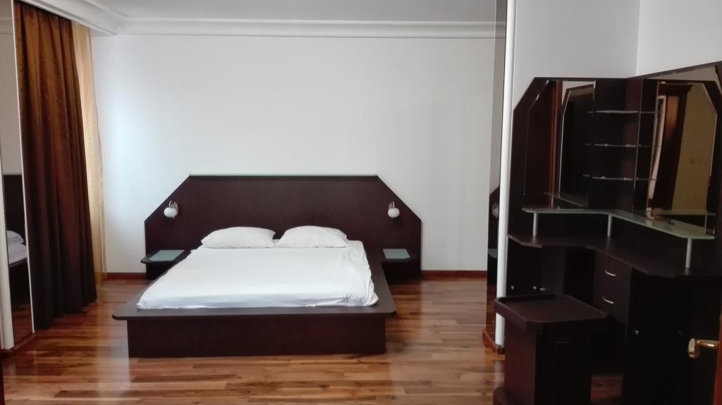 Ajax Boutique Apart Hotel София Екстериор снимка