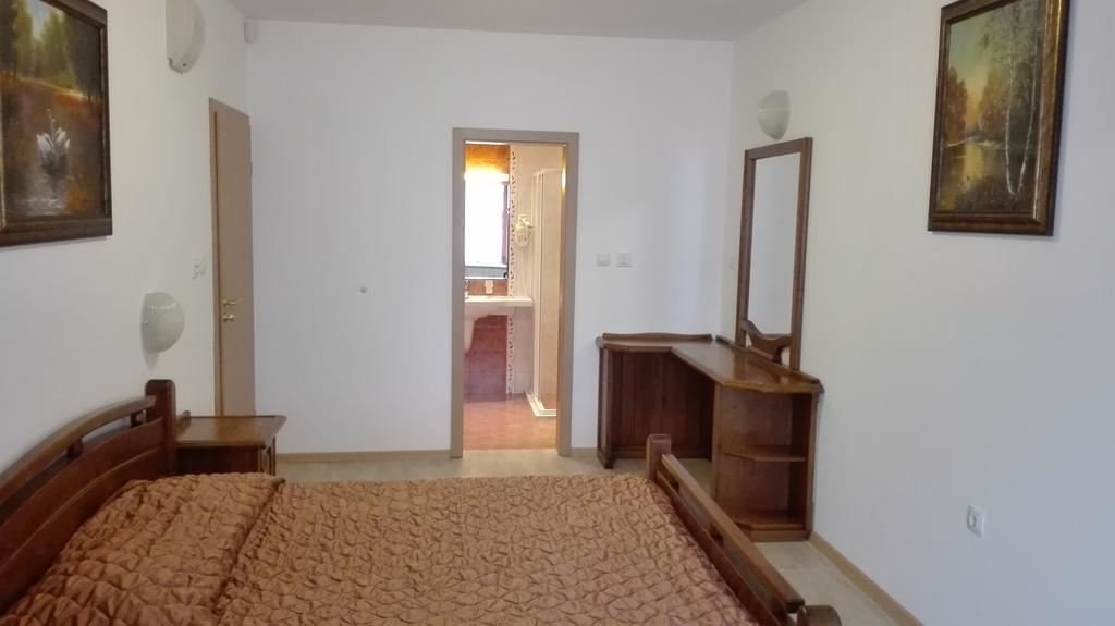 Ajax Boutique Apart Hotel София Екстериор снимка