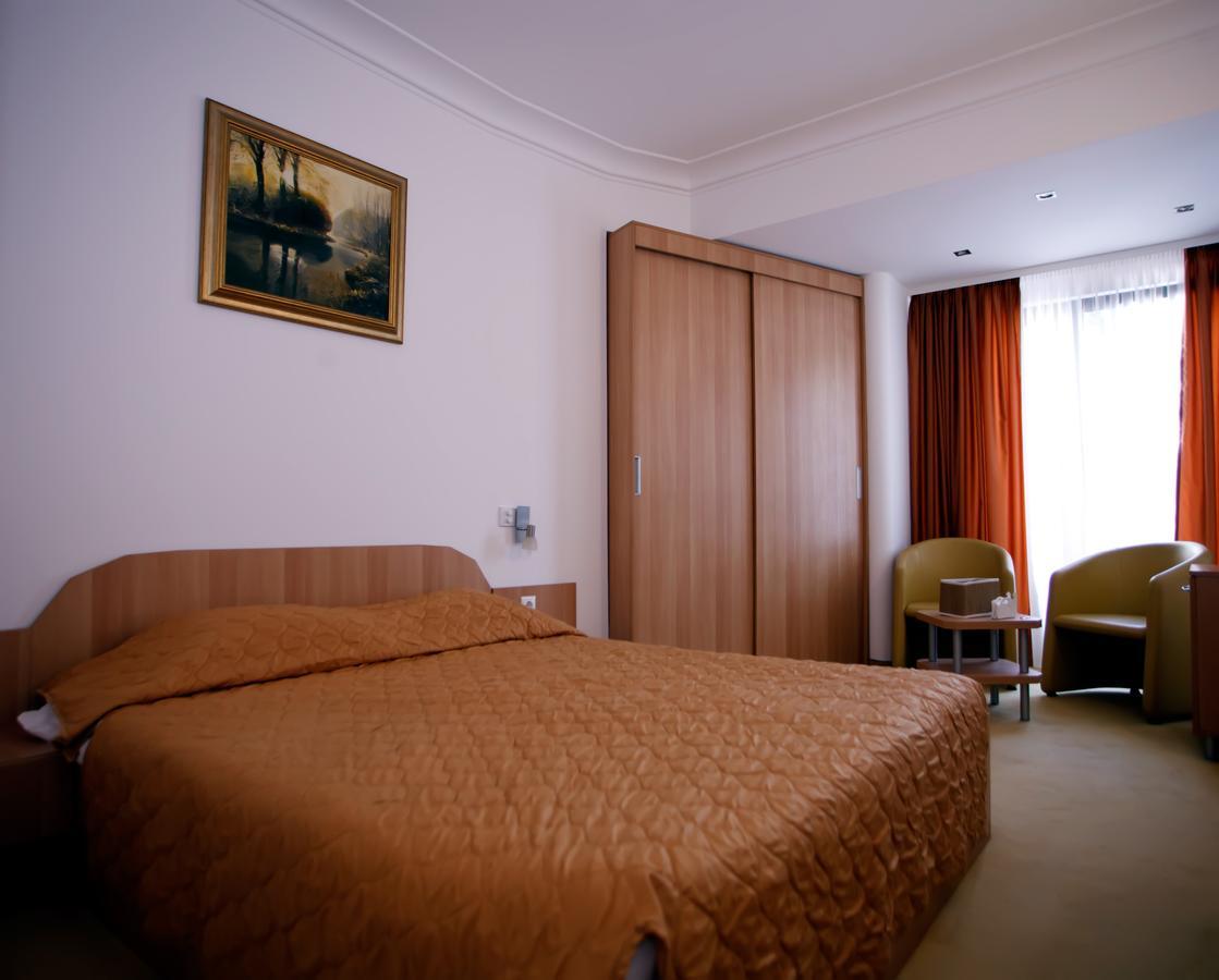 Ajax Boutique Apart Hotel София Екстериор снимка